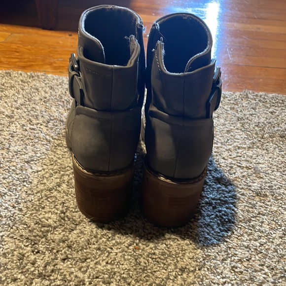 Grey booties - Picture 3 of 4